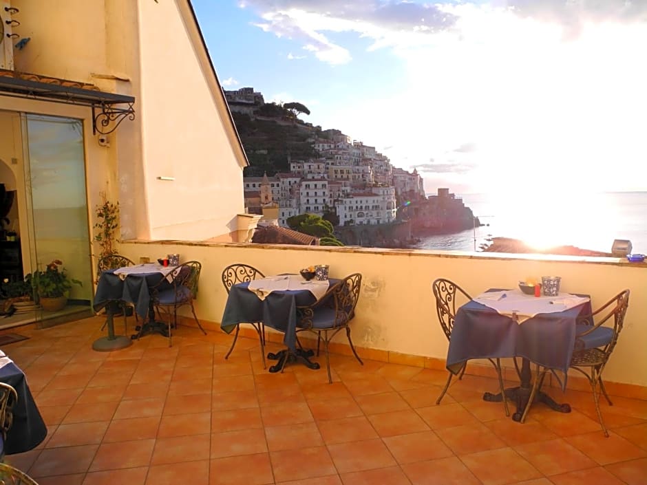 Hotel Croce Di Amalfi