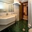 New Petit Hotel