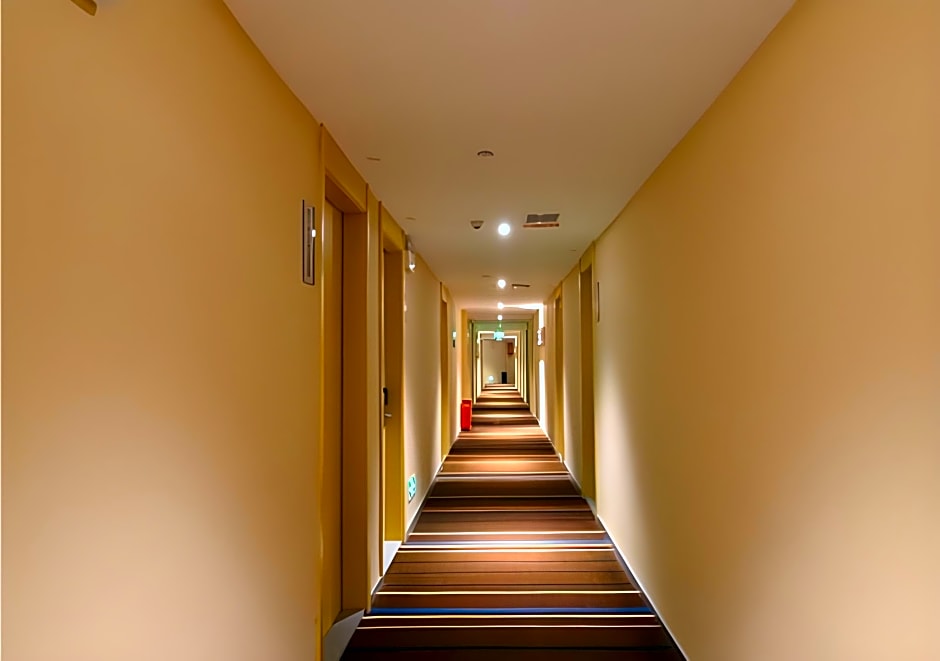 City Comfort Inn Huanggang Qichun Exhibition Center