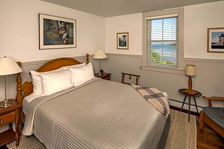 Double Room with Private External Bathroom