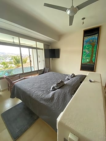 Double Room with Balcony and Sea View