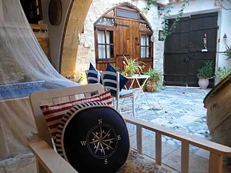 Stratos ArtDeco House