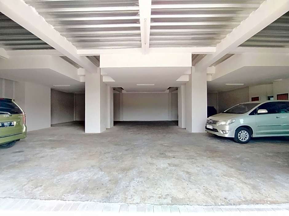Urbanview Wisma Wirasatya Akpol Semarang By RedDoorz – Semarang, IA