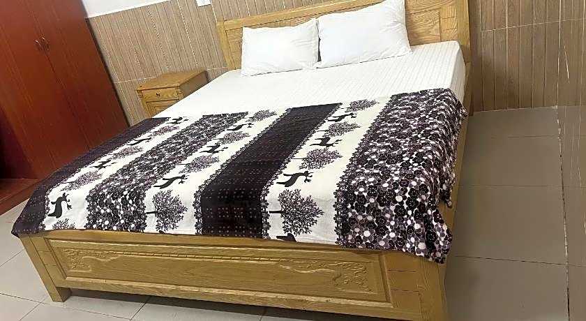Khách sạn Thái Sơn