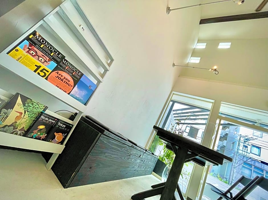 En- Hostel & Café bar