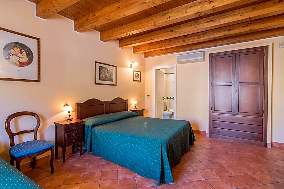 Apollo B&B
