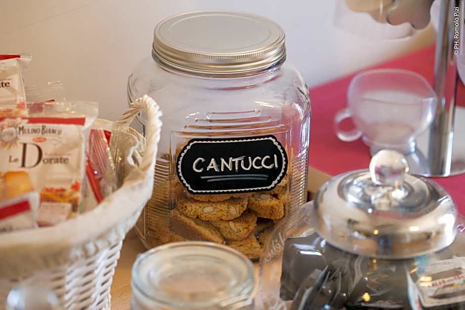 The Bellini House by House In Naples