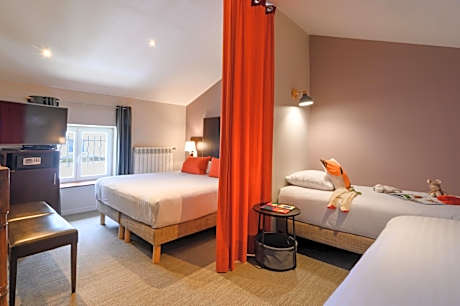 Duplex Quadruple Room