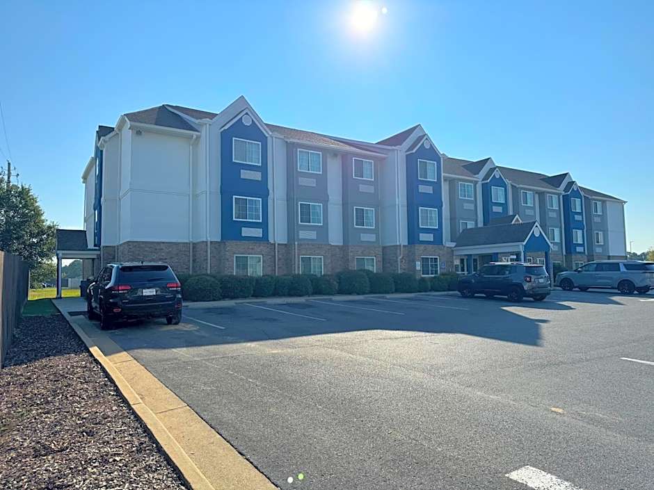 Microtel Inn & Suites By Wyndham Albertville