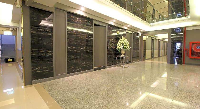 Convenient Park Bangkok Hotel