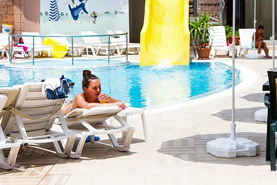 Rich Melissa Hotel
