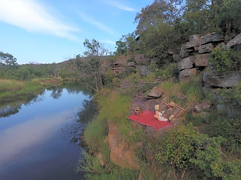 Inzalo Safari Lodge