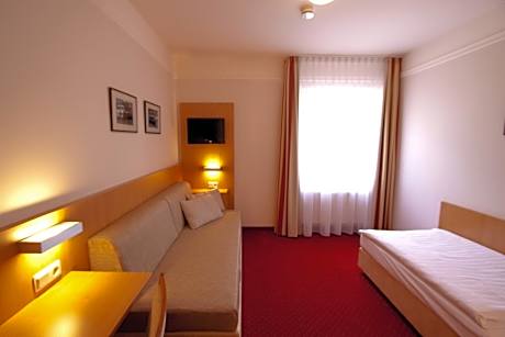 Comfort Single Room