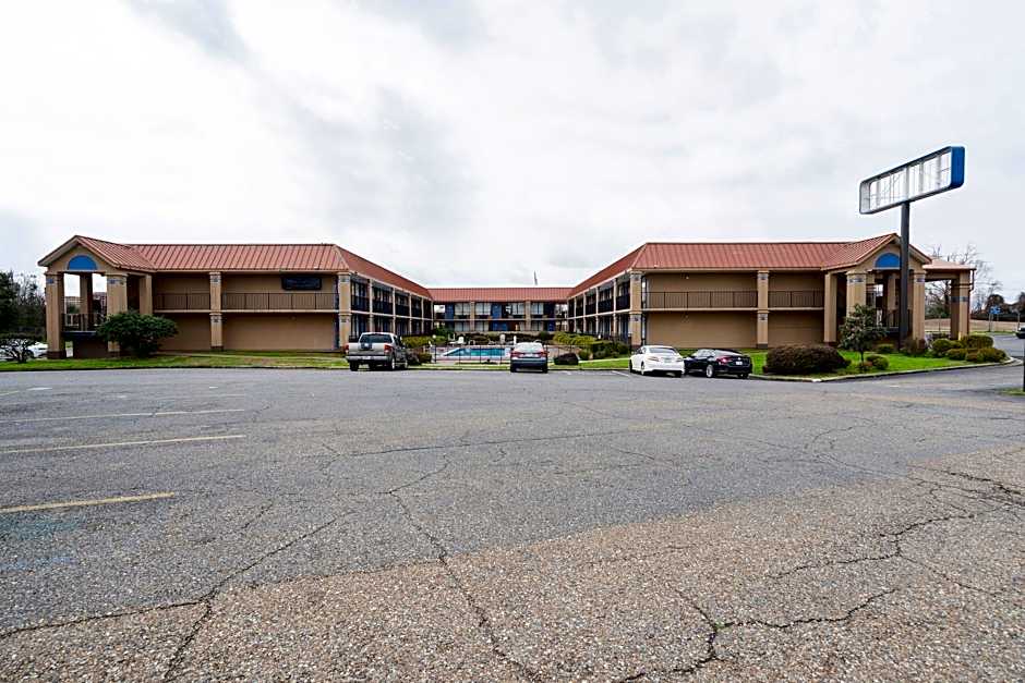 OYO Hotel Bossier City LA - Red River