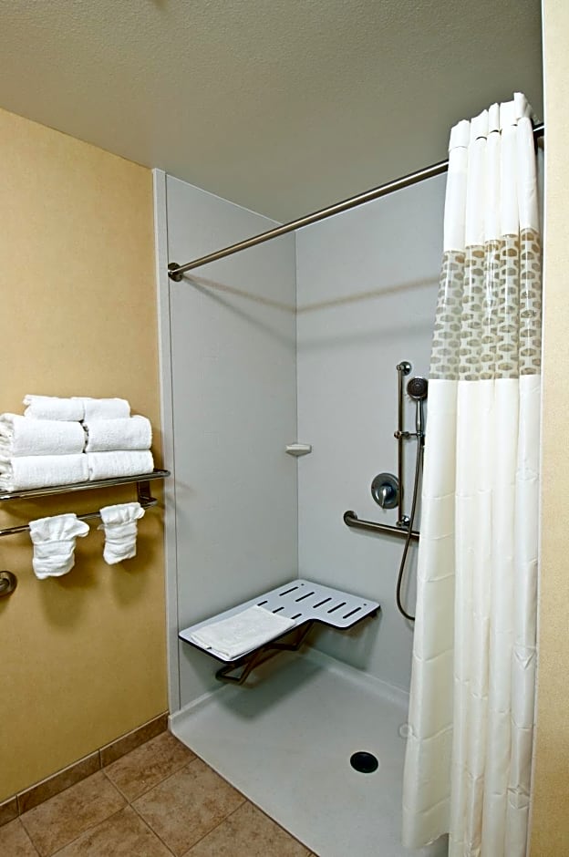 Hampton Inn & Suites Fort Belvoir Alexandria South