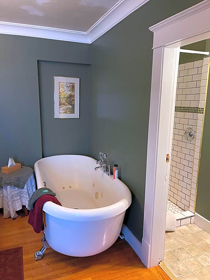 Wakamow Heights Bed and Breakfast