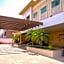Ambar Sarovar Portico Hotel - Gandhidham