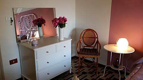 Yellow Double Room with Balcony and Sea View