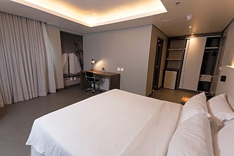 LUXURY DOUBLE BED CAPACITY 1