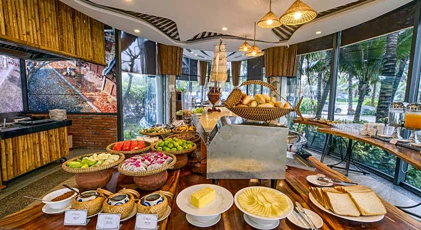 Sala Tuy Hoa Beach Hotel