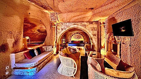 Premium Cave Room