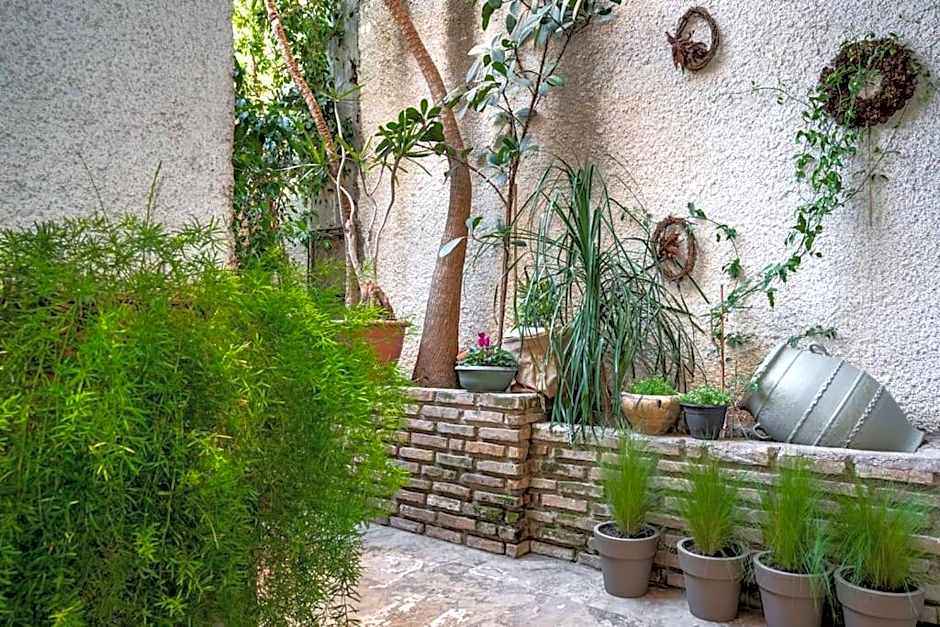 Μεζονέτα στο κύμα