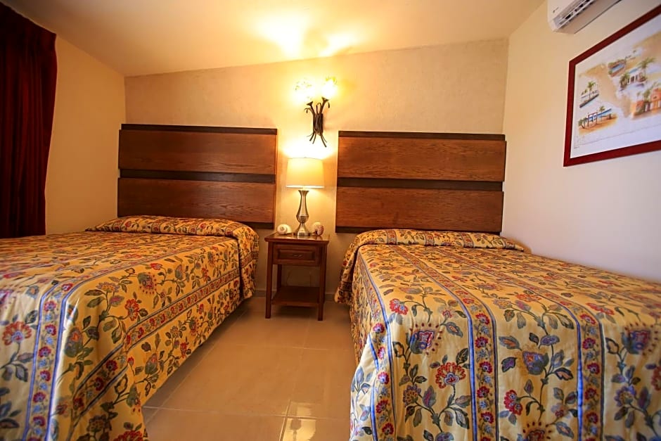 Hotel Playa Del Sol