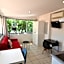 STUDIO CASSIN - next to tramway line 2 near airport
