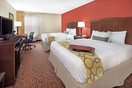 2 Queen Beds Non-Smoking