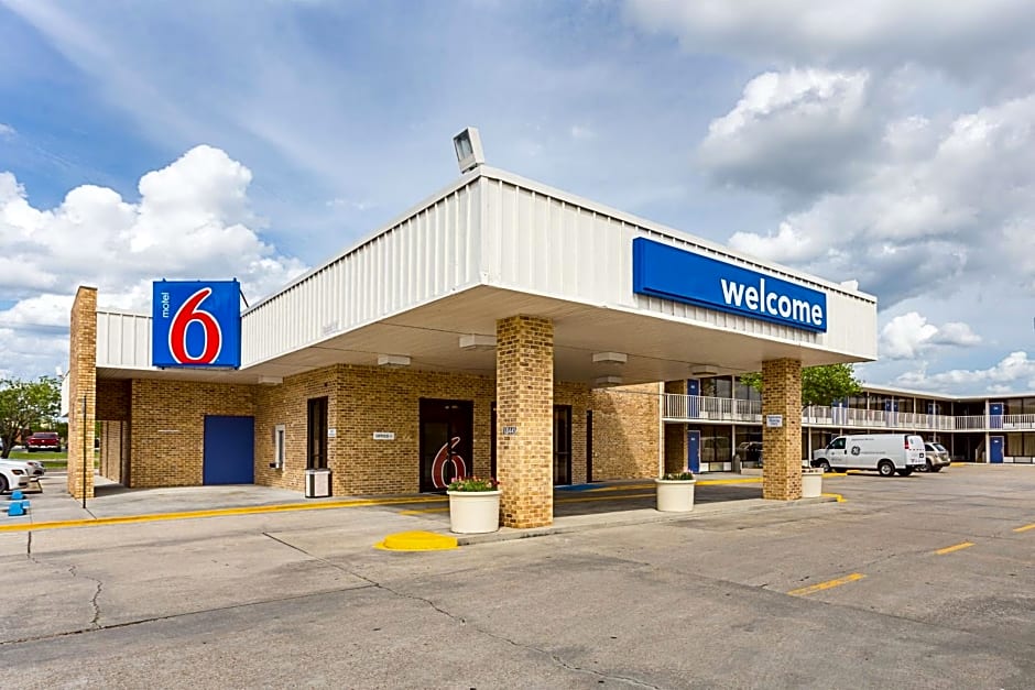 Motel 6 Baton Rouge Southeast