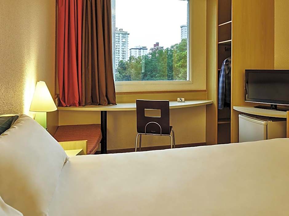 Ibis Santo Andre