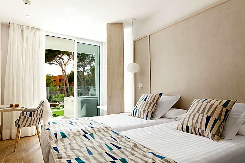 Photo 1 of 4 of Junior Suite