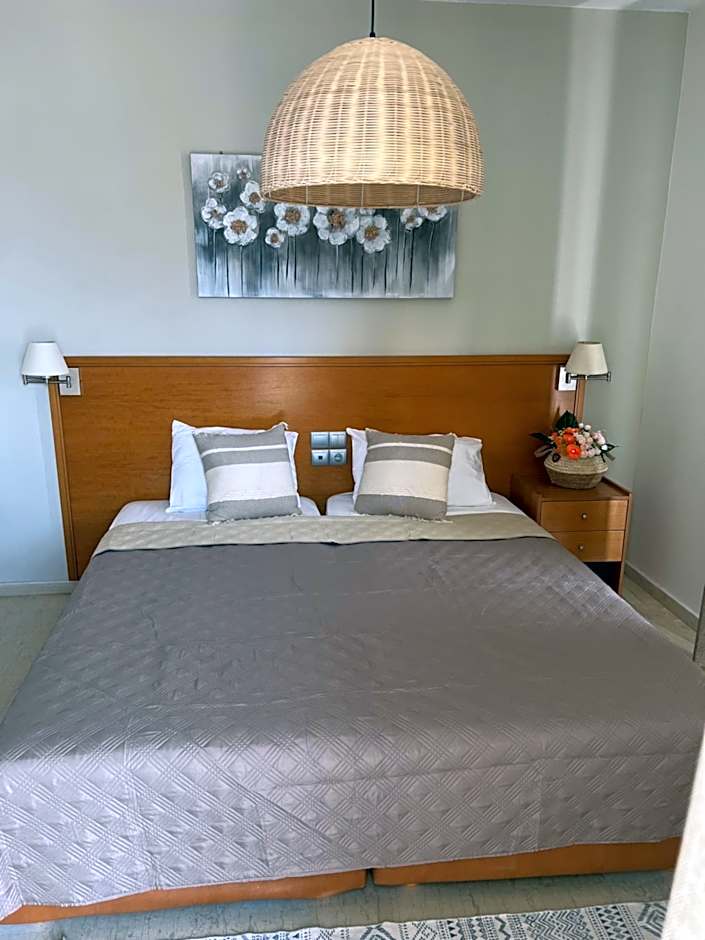 Philippos Studios & Apartments