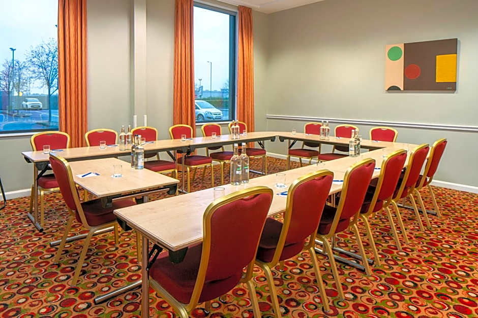 Holiday Inn Express Antrim By IHG