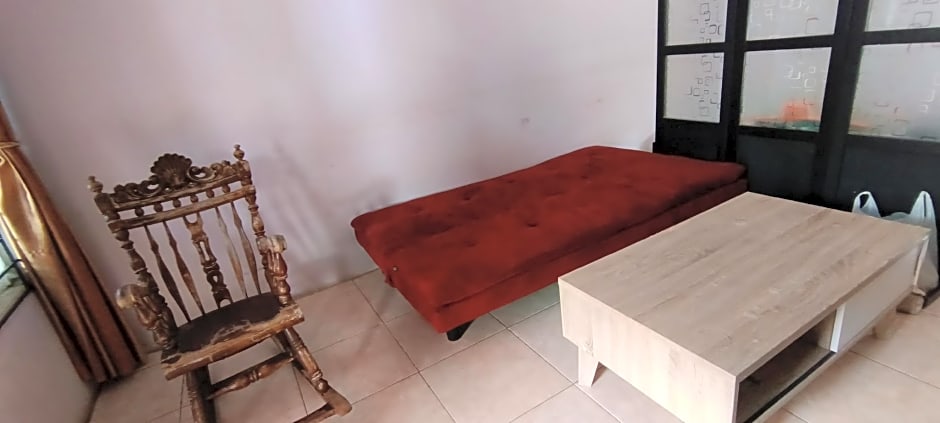 SPOT ON 92466 Adam Kost Syariah