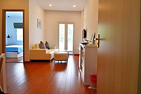 Superior One Bedroom Apartment