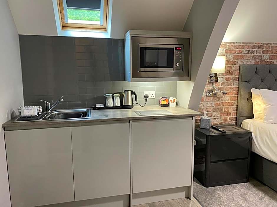 Chequers Lodge- Dalton-in- Furness- Self check in- for professionals and tourists