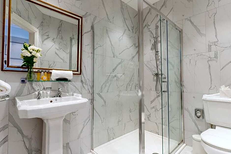 Lanelay Hall Hotel & Spa