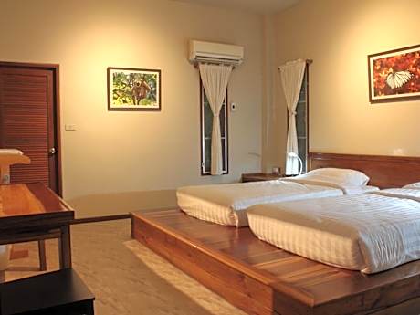 Twin Room with Balcony