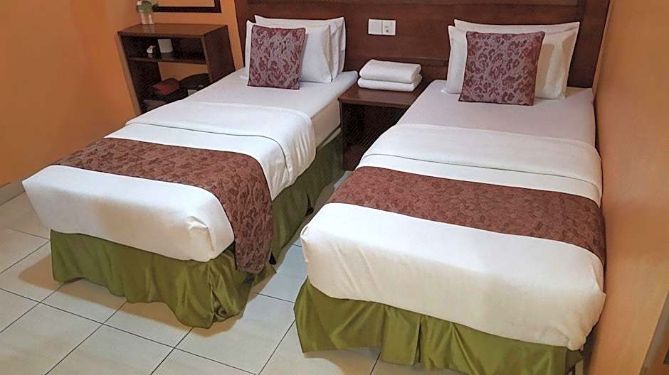 Hill Times Inn Hotel