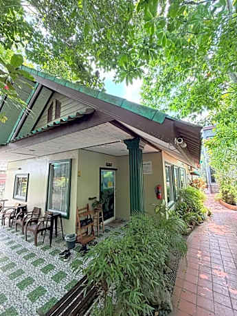 Areeya Phubeach Resort Coliving Coworking