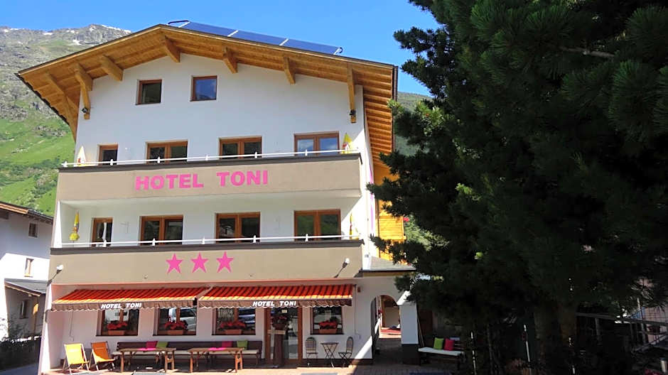 Hotel Toni