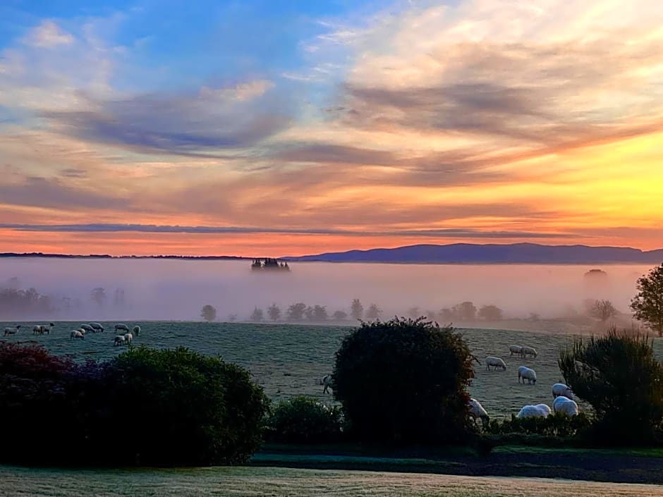Trossachs Barn & Cabin - boutique B&B