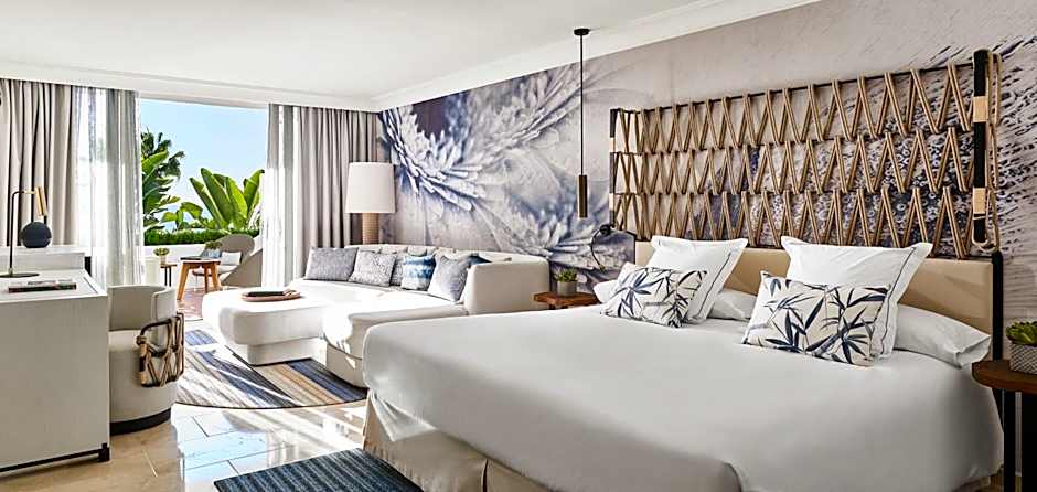 Photo 1 of 4 of Suite, Sea View