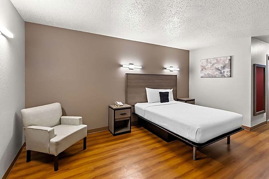 Red Lion Inn & Suites Pontoon Beach