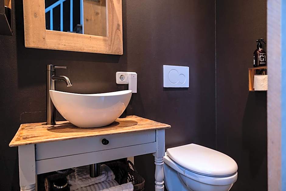 B&B Thús yn Hantum