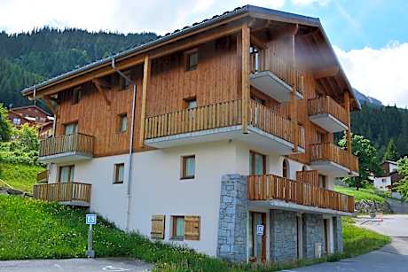 Vacancéole - Résidence Les Chalets de la Ramoure