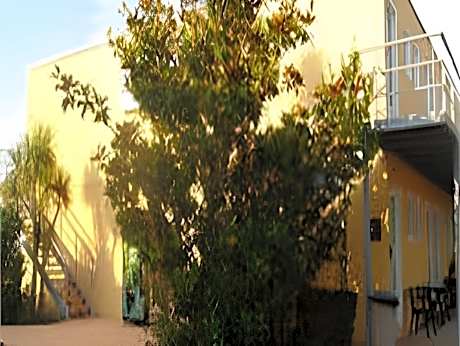 Top Motel