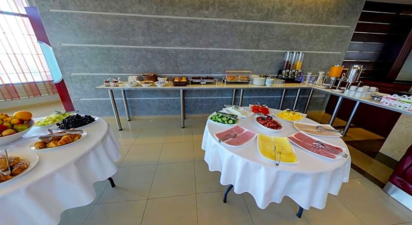 Saranda International