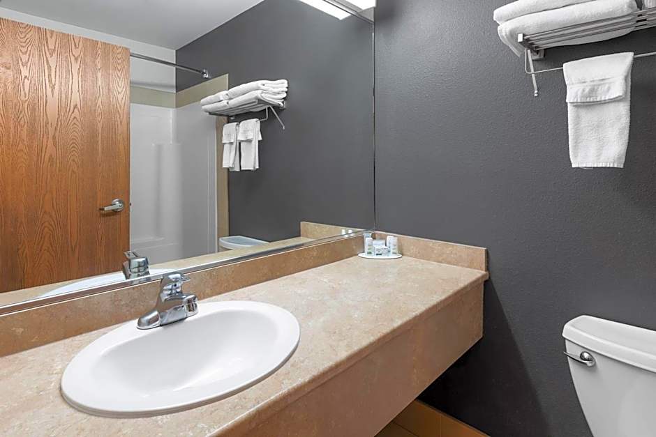 Super 8 by Wyndham Quebec City
